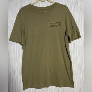 Under Armour Khaki Graphic Tee size Large